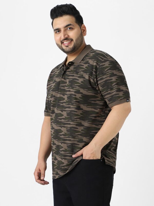 Urbano Plus Men's Green Military Camouflage Printed Regular Fit Cotton Polo T-Shirt - Image 3