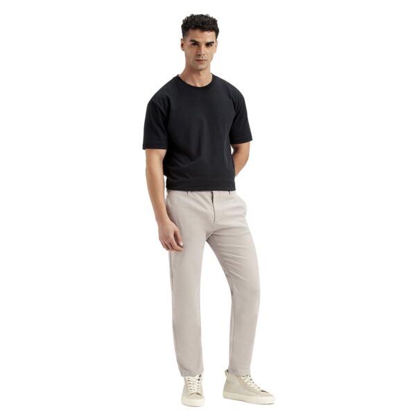 Levi's Men's Mid Rise Tapered Casual Pants - Image 4