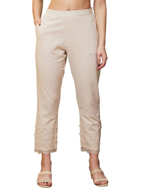 Globus Women's Regular Pants