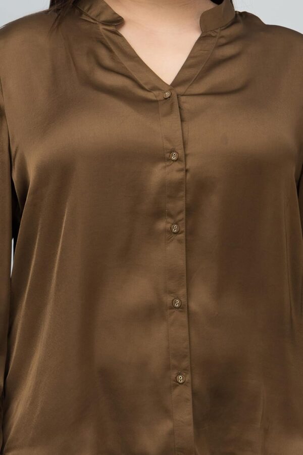 Purys Women's Solid Regular Fit Shirt - Image 6