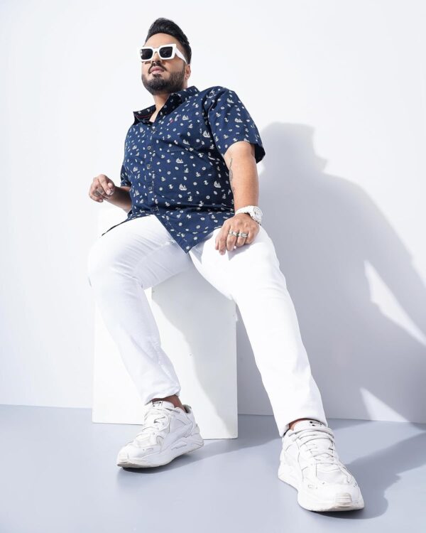 Hardsoda by The Indian Garage Co Men Plus Size Regular Fit Printed Cutaway Collar Half Sleeves Casual Shirt - Image 2