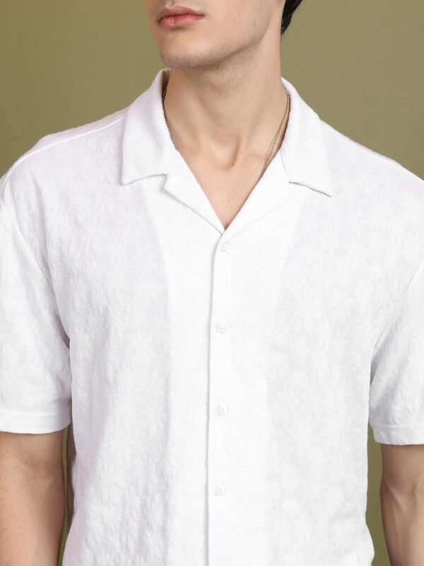 Highlander Men's Solid Oversized Fit Shirt - Image 7